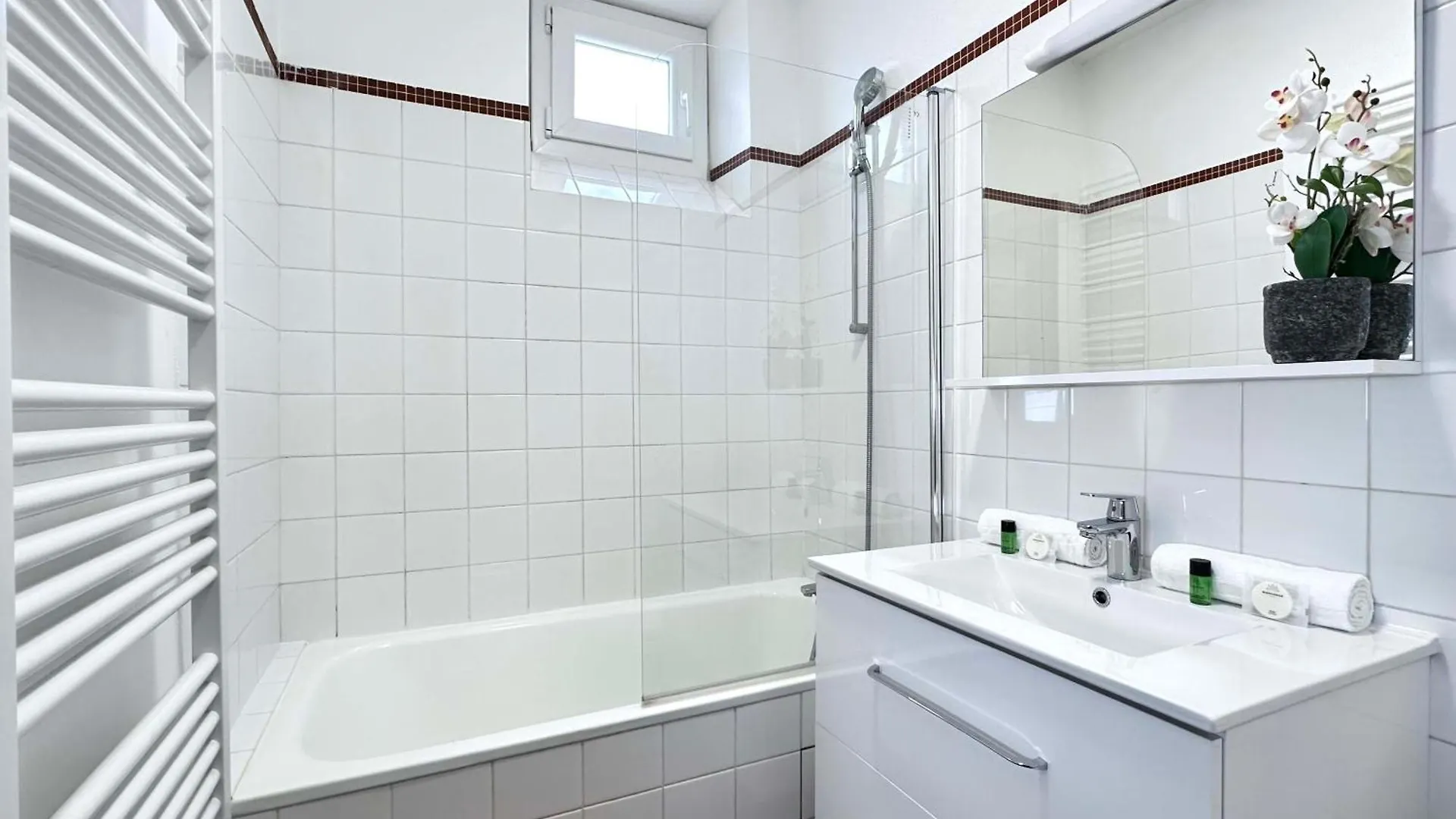 Apartament Welcoming & Cosy Flat Near Republique Paryż
