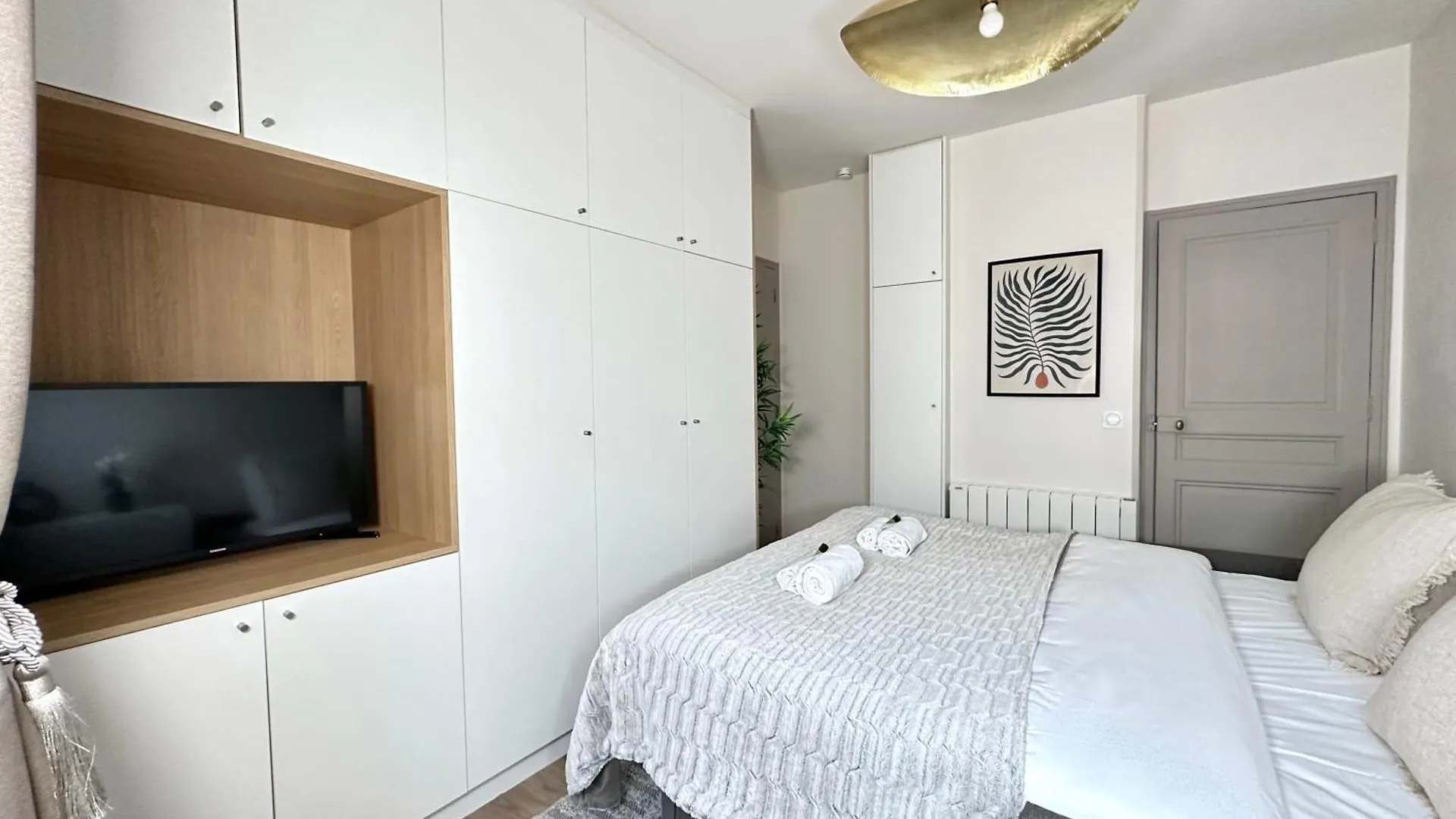 Welcoming & Cosy Flat Near Republique Apartamento Paris 0*,  França